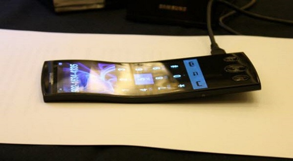Samsung-Esnek-Amoled-Ekran